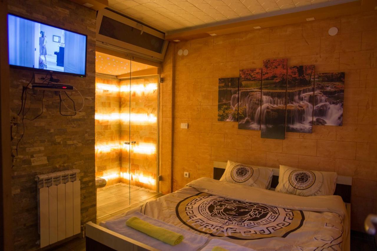 Apartamento Spa Apartman Red Passion Belgrado Exterior foto