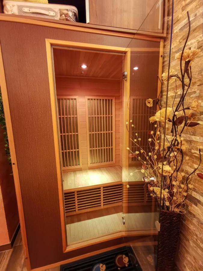 Apartamento Spa Apartman Red Passion Belgrado Exterior foto