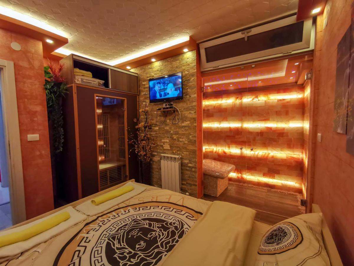 Apartamento Spa Apartman Red Passion Belgrado Exterior foto